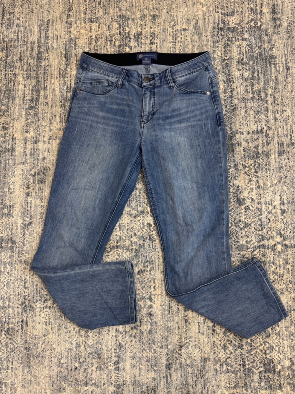 Democracy Straight-Leg Jeans in Medium Blue Wash